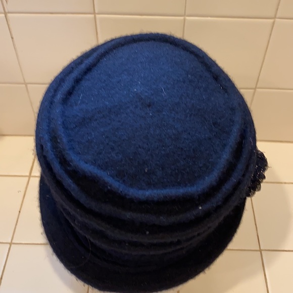 LW wool bucket style hat in good condition - Picture 3 of 7